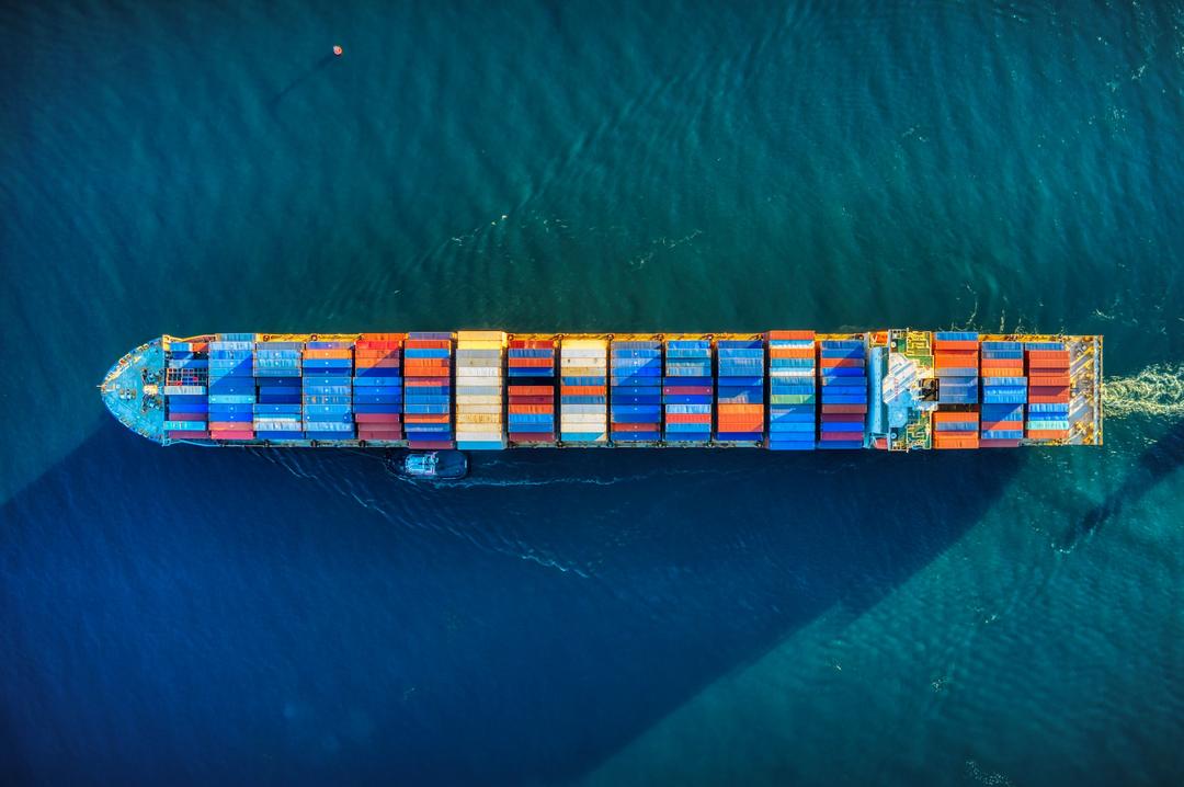 Logistics & Shipping Logistics & Shipping